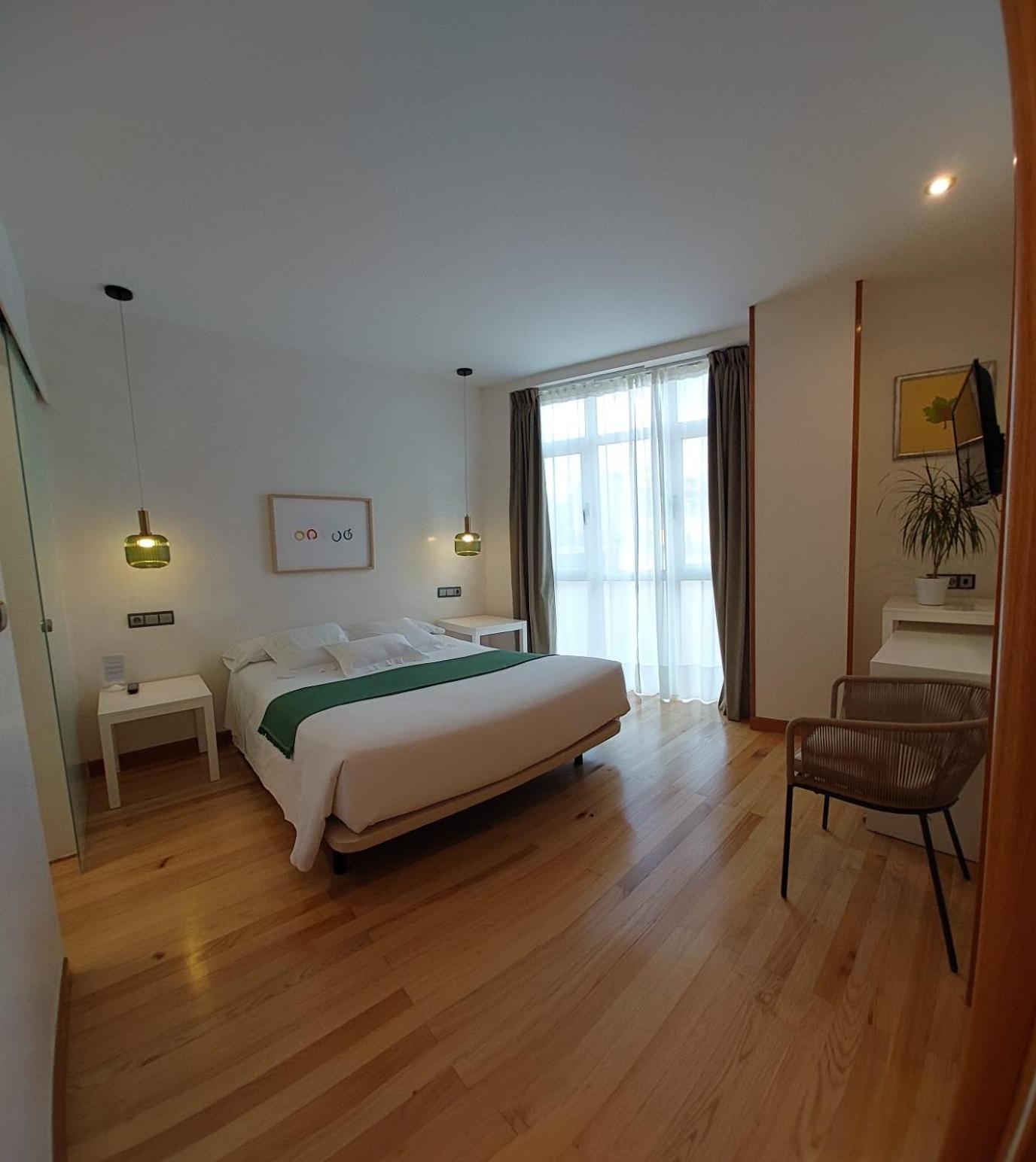 Hotel Nochendi Cangas de Onis Bagian luar foto