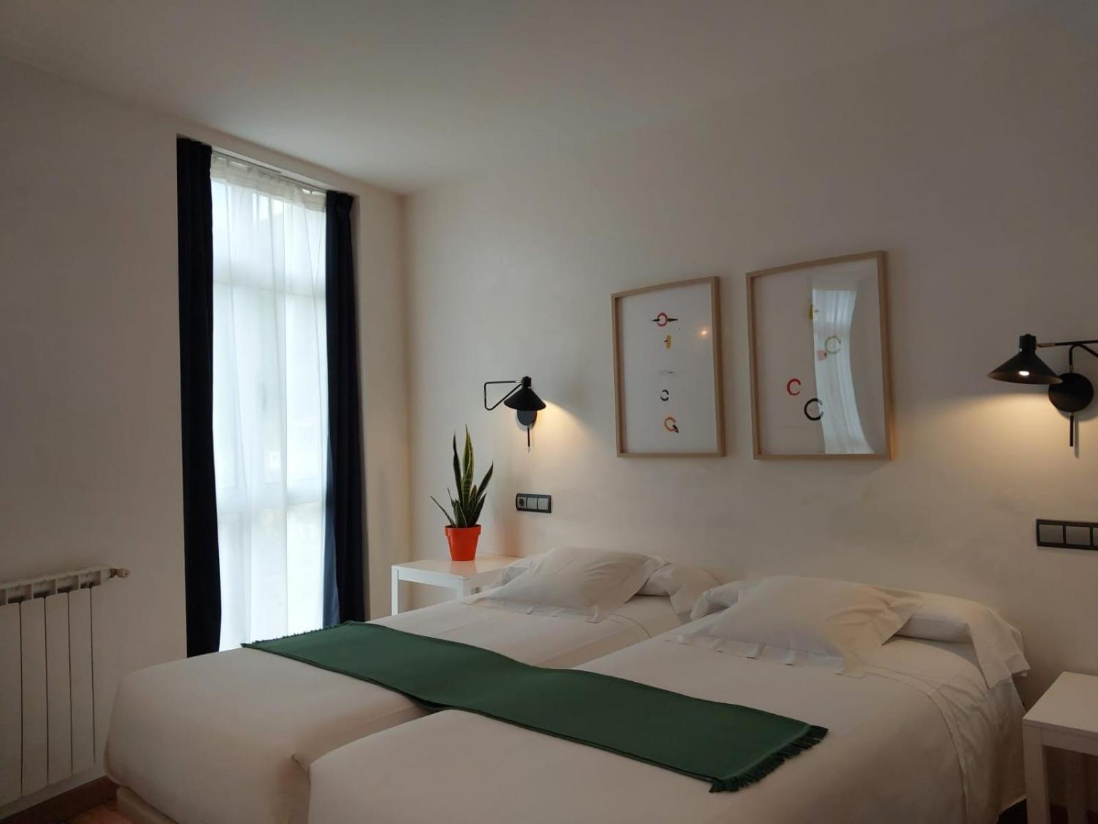Hotel Nochendi Cangas de Onis Bagian luar foto