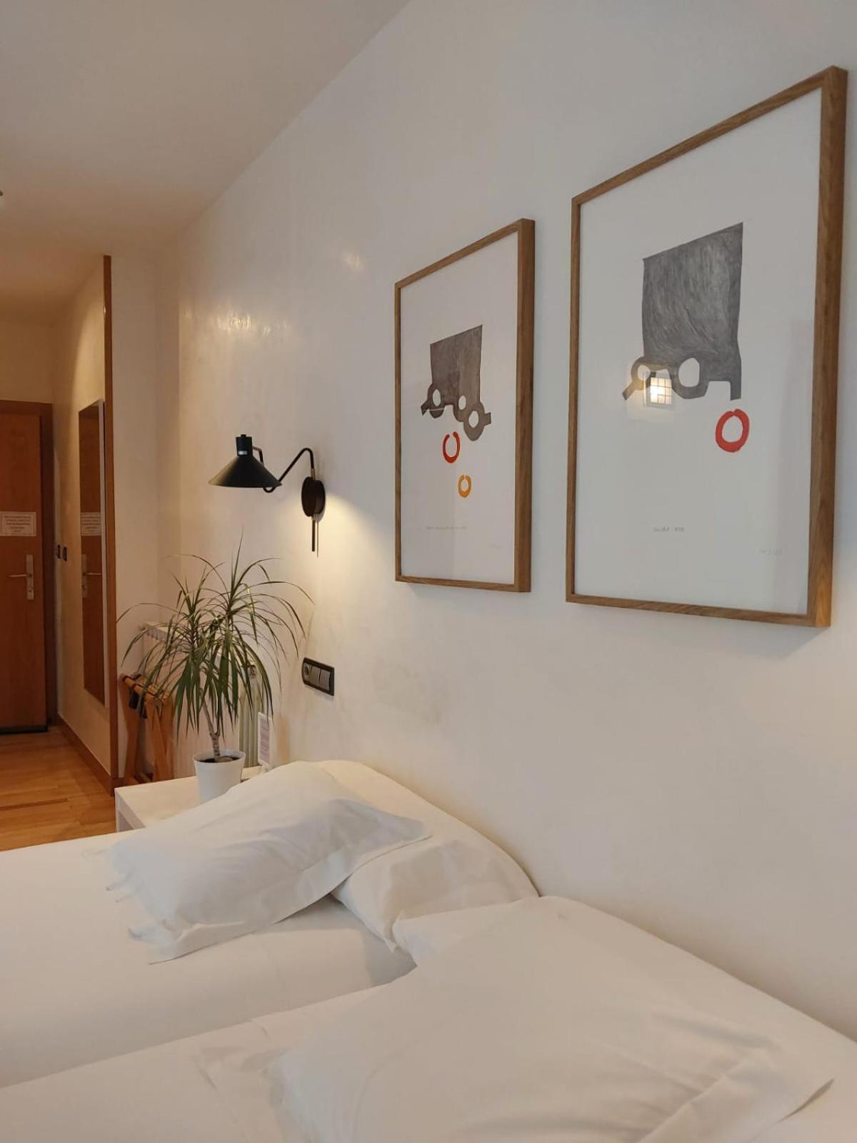 Hotel Nochendi Cangas de Onis Bagian luar foto