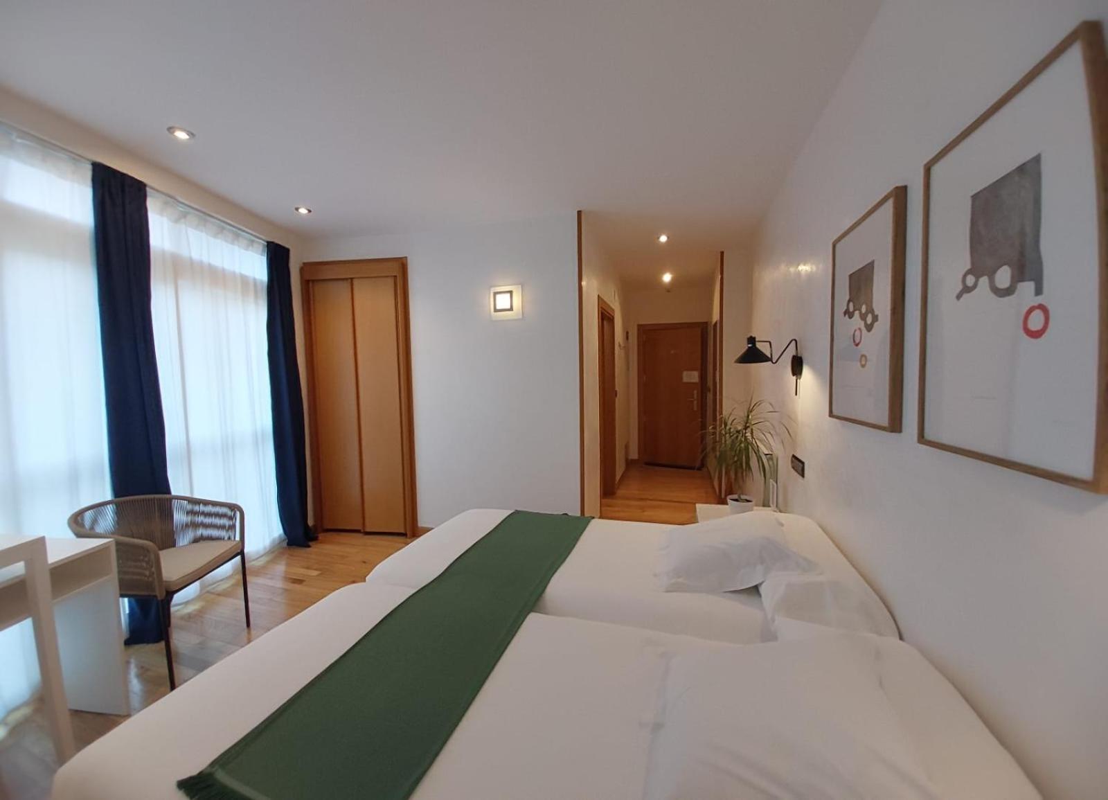 Hotel Nochendi Cangas de Onis Bagian luar foto