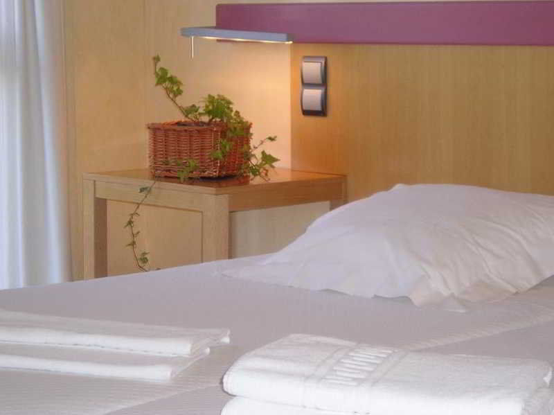 Hotel Nochendi Cangas de Onis Bagian luar foto