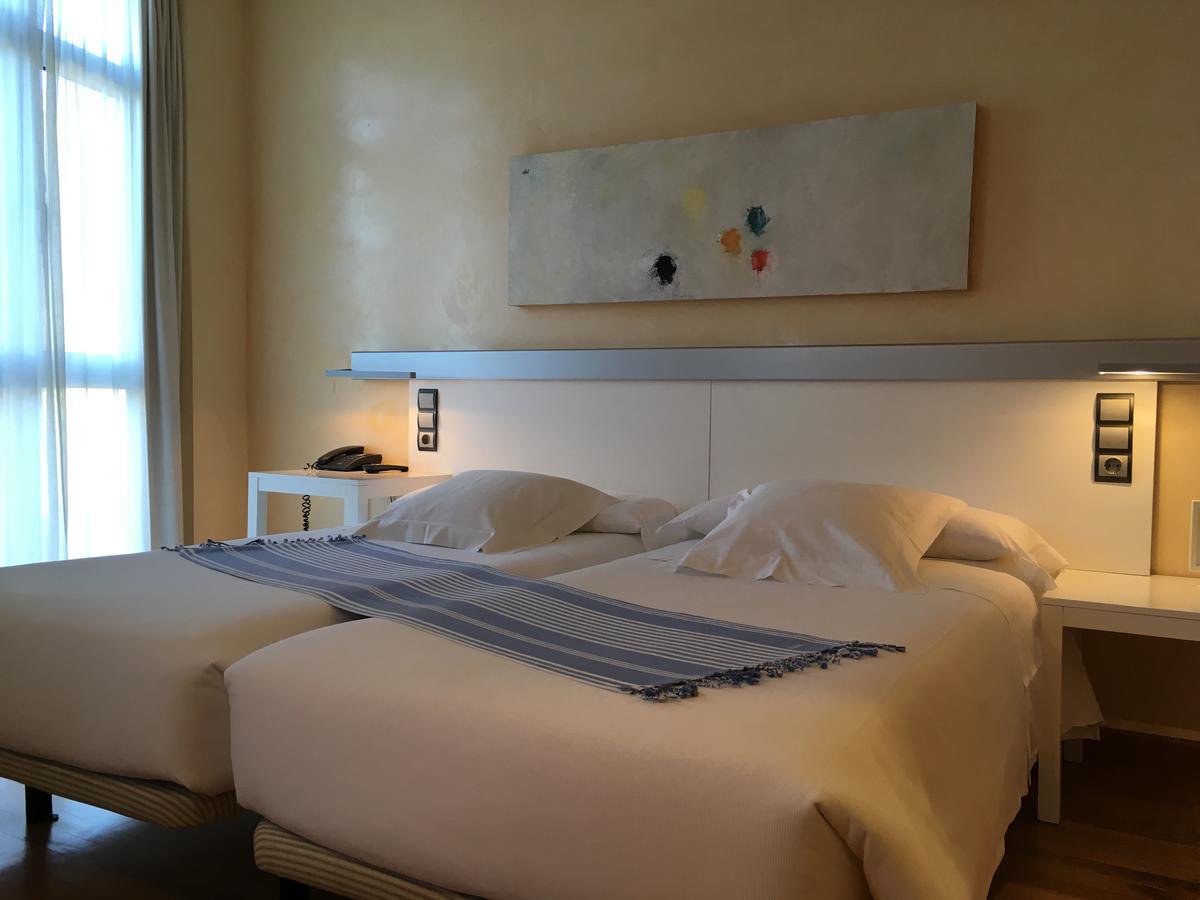 Hotel Nochendi Cangas de Onis Bagian luar foto