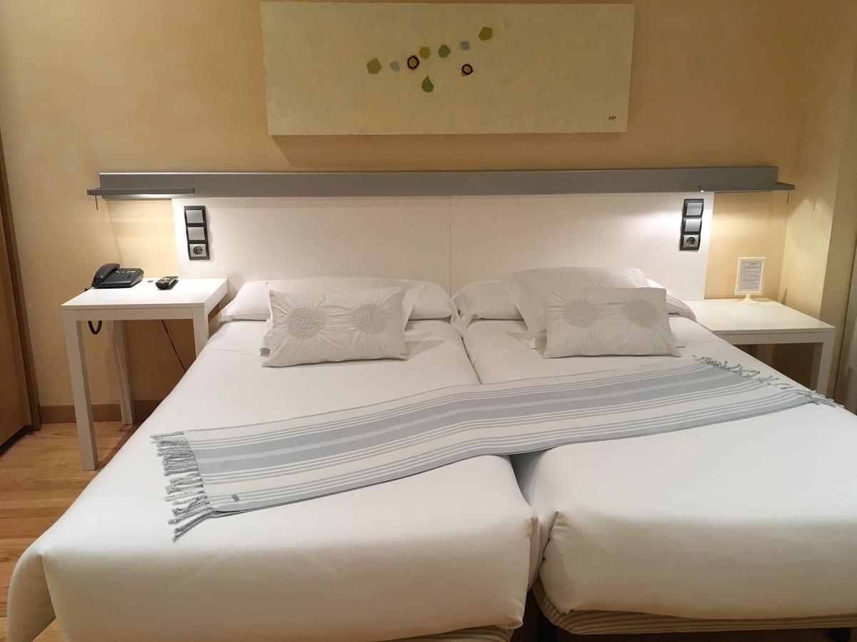 Hotel Nochendi Cangas de Onis Bagian luar foto