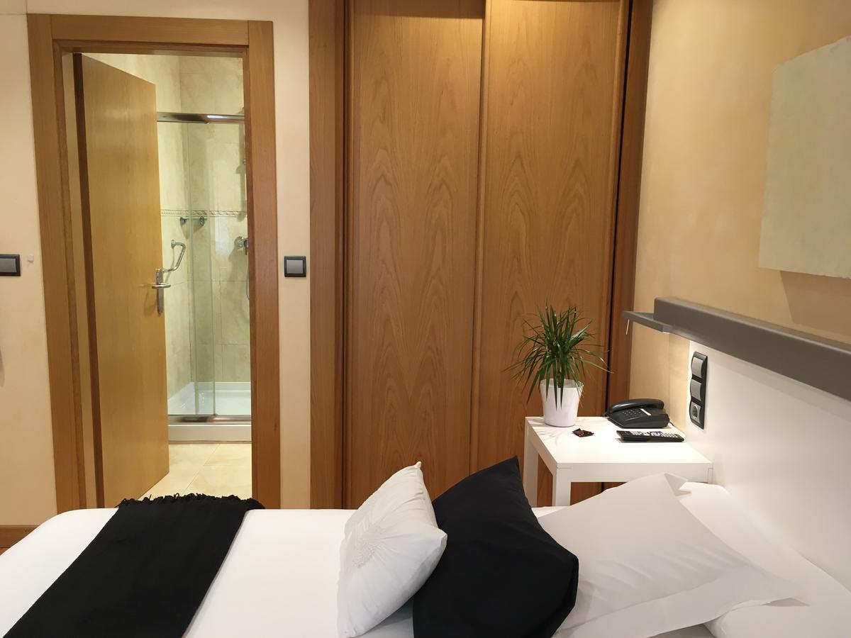 Hotel Nochendi Cangas de Onis Bagian luar foto